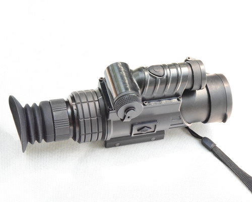 10x32 campo di caccia con rangefinder laser integrato 750m e tecnologia Eye Safe 905nm