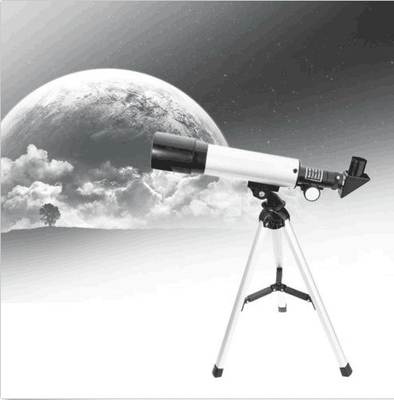 Scopri la bellezza del cielo notturno con il telescopio professionale F36050 e il treppiede